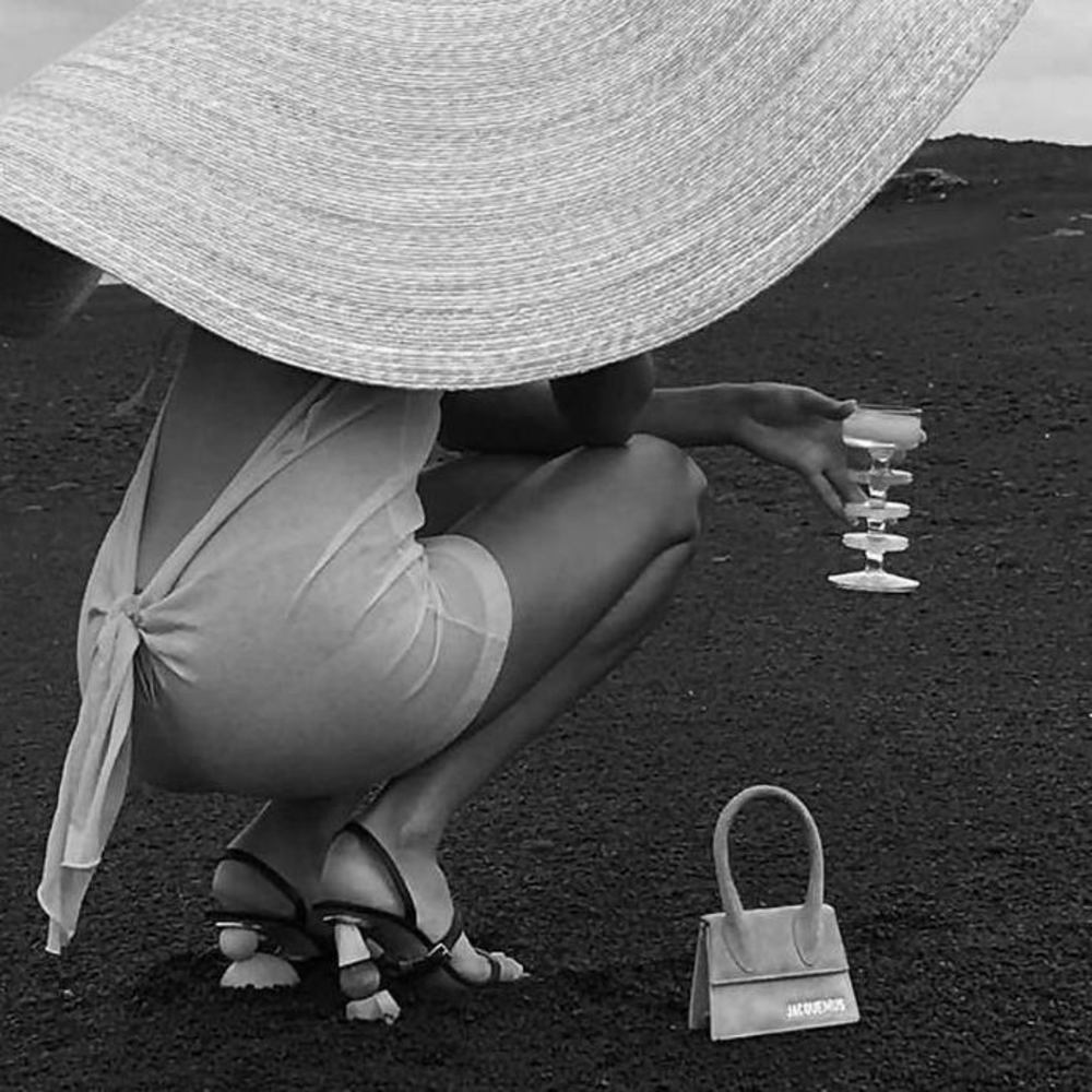 Meet your Posher, Mireya